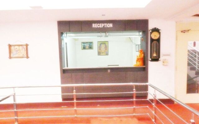 Hotel Ashapura International By Zingo