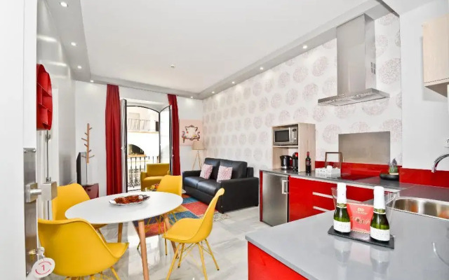 The Zentral Arenal Suites