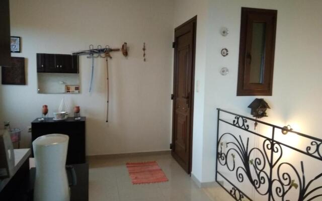 Sotiros Sunset House