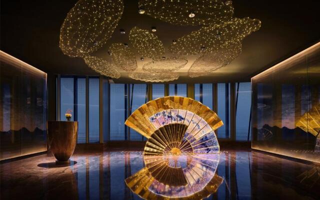 J Hotel, Shanghai Tower