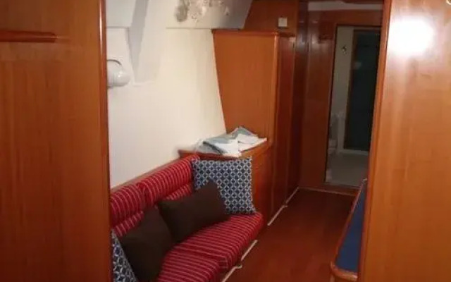 Restless Native Catamaran Key West