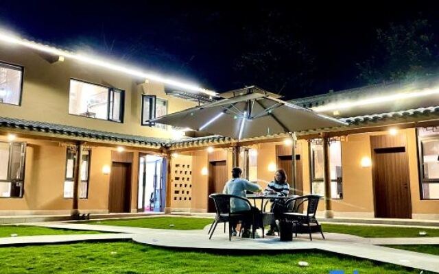 Moyeshan Residence