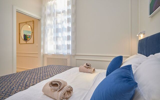 Salve Luxury Apartment by Litto