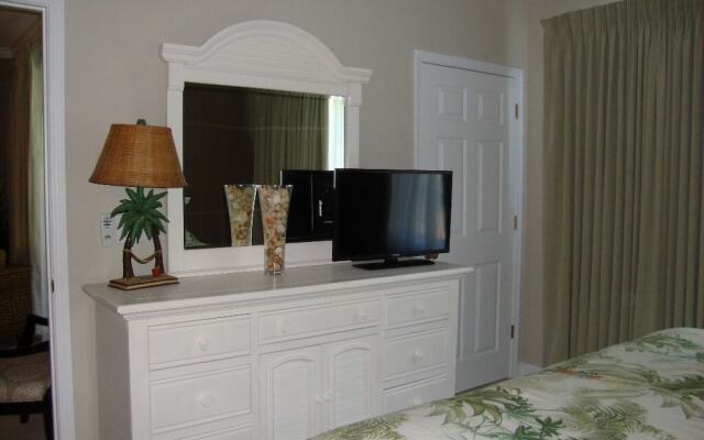 Arbor Trace Condo #723