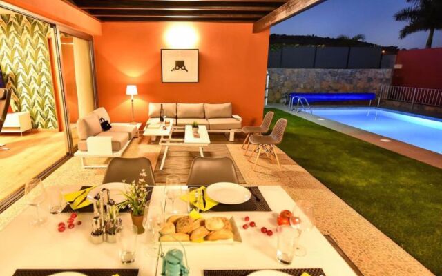 Par 4 Villa 19 with Pool Salobre