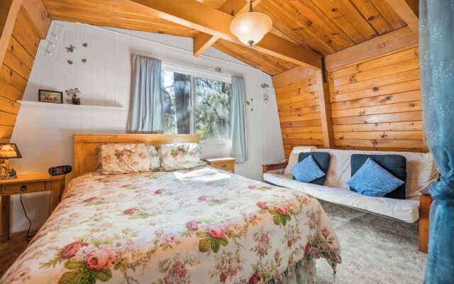 A Beary Happy Cabin