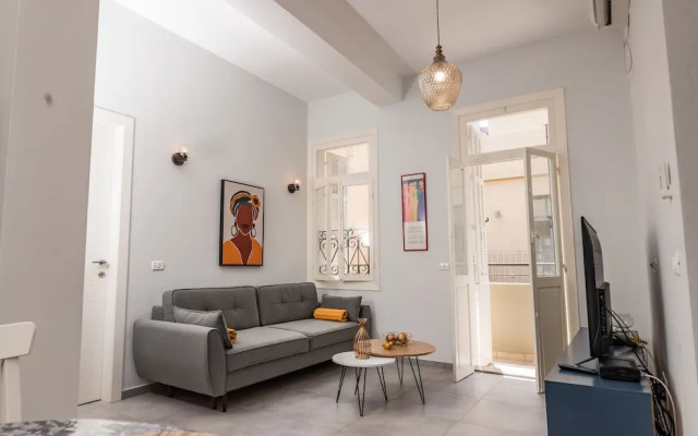 YalaRent Boutique apartments in Jaffa's flea market - Families only