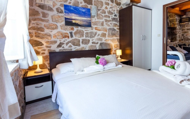 The Hidden Treasure Village - 3 Villas