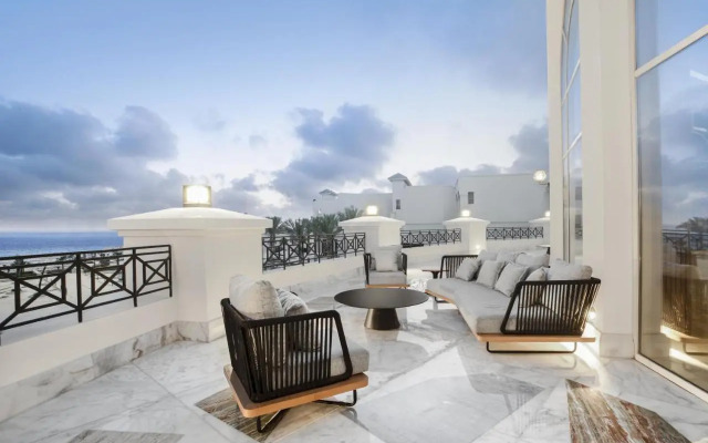 Cleopatra Sidi Heneish