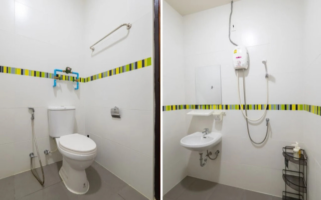 Chom's House at Sapanmai by Oyo Rooms