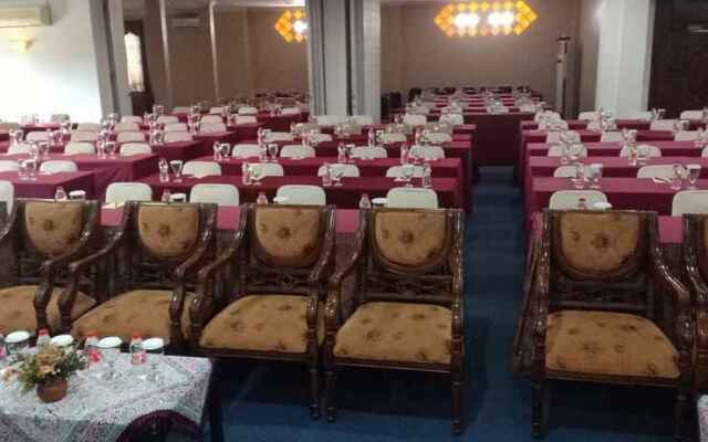 Mahadria Hotel