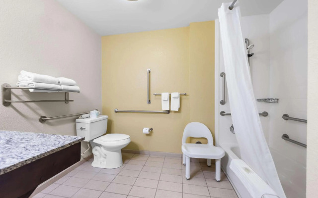 Sleep Inn & Suites West-Near Medical Center