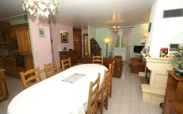 Snug holiday home in Denneville Plage near beach