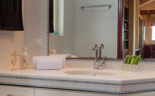 Apollo Sea View Apartment