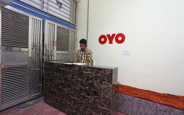 OYO 28801 Radhika Guest House