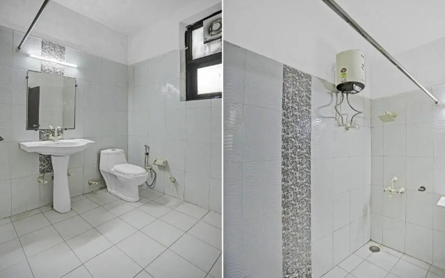 OYO Townhouse 764 Hotel Happy Keys Townhouse
