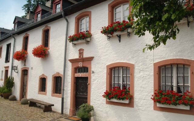 Detached bungalow in Naturpark Nordeifel near a reservoir