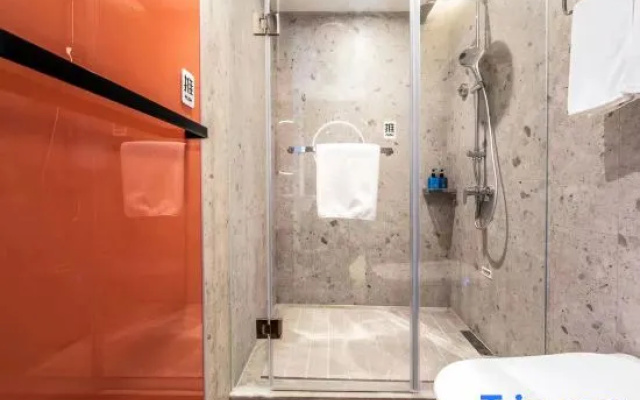 Ni Hao Hotel (Xinxiang Changyuan Administrative Service Center) – Bathroom – Xinxiang