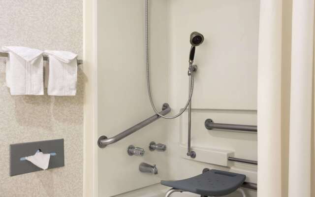 Days Inn by Wyndham Middletown