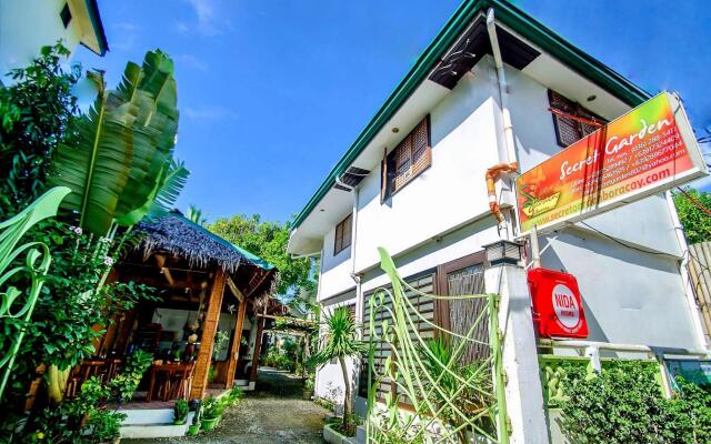 RedDoorz Plus @ Secret Garden Boracay