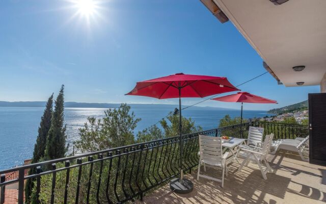 Awesome Home in Pisak With Wifi and 4 Bedrooms