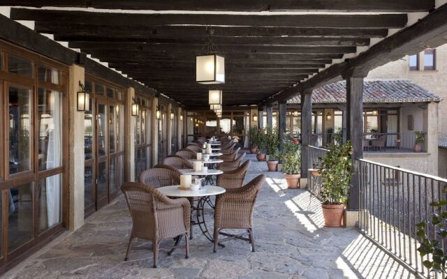 Parador Sos Del Rey Catolico