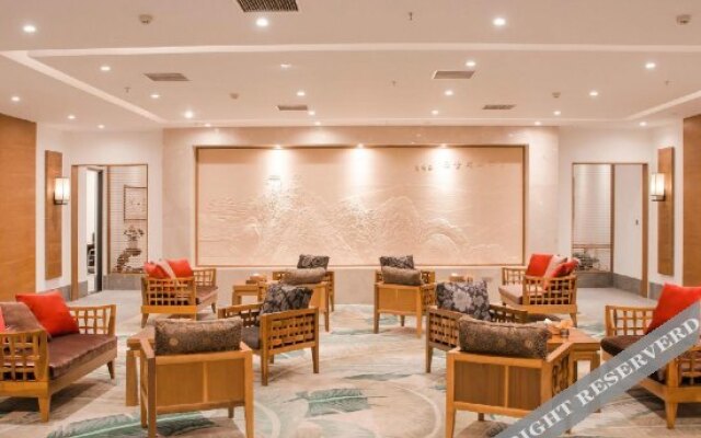 Summer Palace Hotel