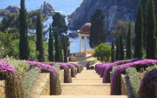 Playa Fenals Sol y Mar