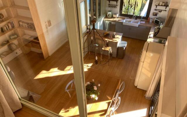 Sumptuous Cap Ferret Style House