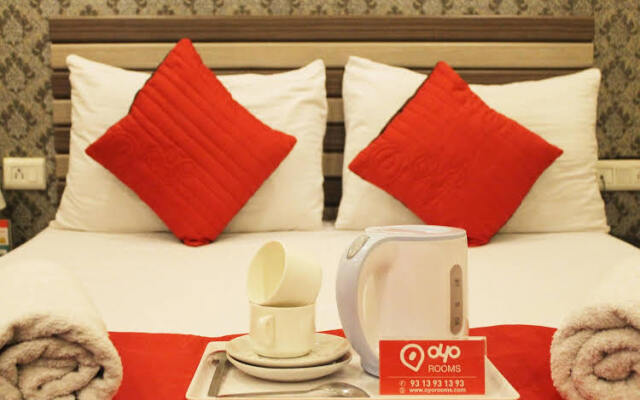 OYO 672 Hotel Diamond Inn