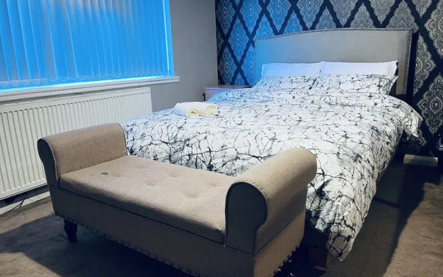 Inviting 3 bed House in Birmingham Birmingham