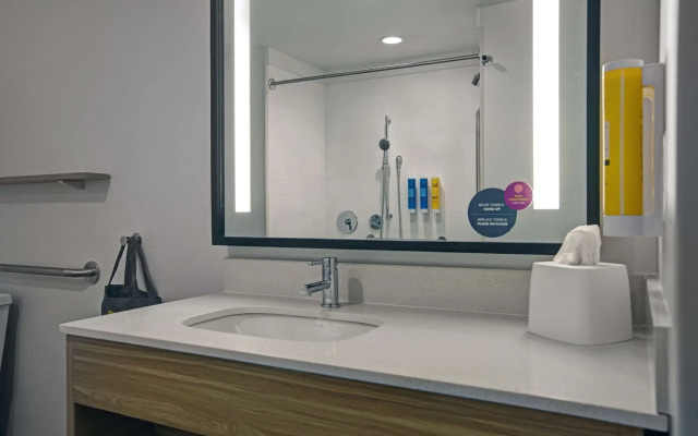 Tru By Hilton Milwaukee Downtown, WI