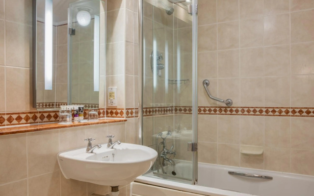 Winchester Wessex Hotel by Sunday