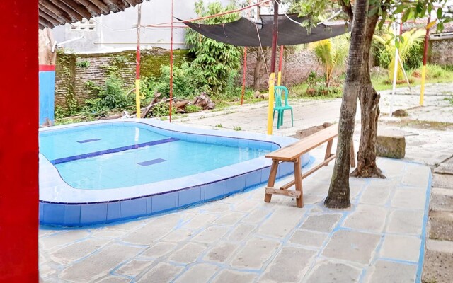 Urbanview Hotel Istana Bangun Jagad Indramayu by RedDoorz