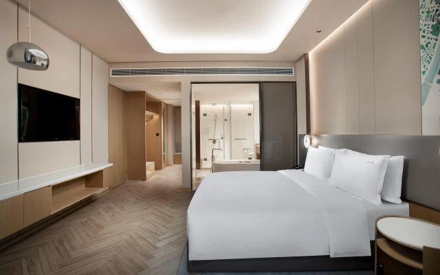 Holiday Inn Wuxi Central Station by IHG