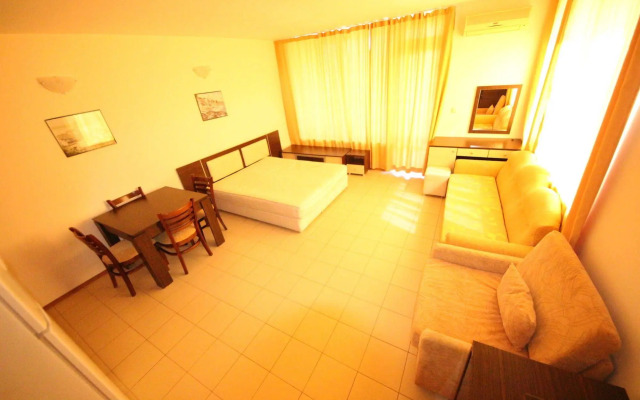 Menada Esperanto Apartments