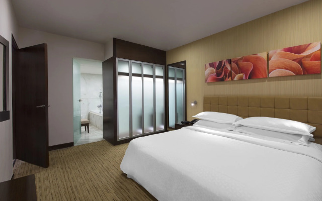 Four Points by Sheraton Hotel & Serviced Apartments, Pune