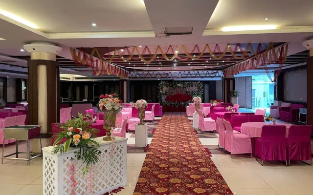 Hotel Paras