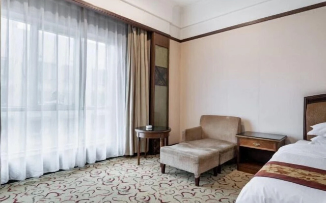 Qingquan Hotel – Guest Rooms – Loudi