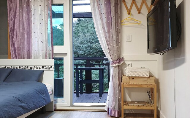 Uljin Morning Sunshine Pension