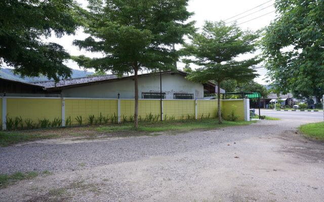 Norn Ranong Hostel