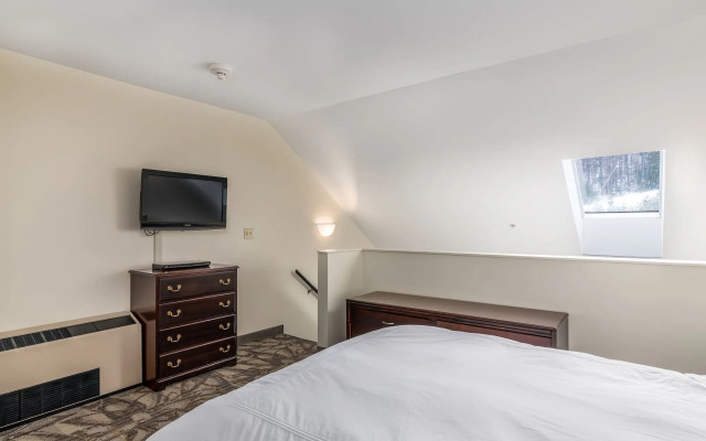 Grand Summit Hotel at Attitash