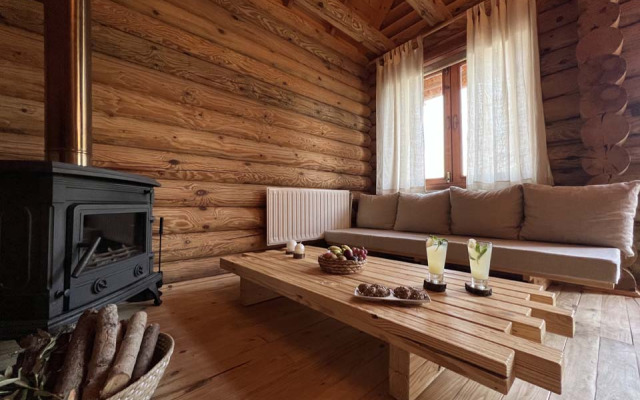 Wood Hills Hotel & Resort