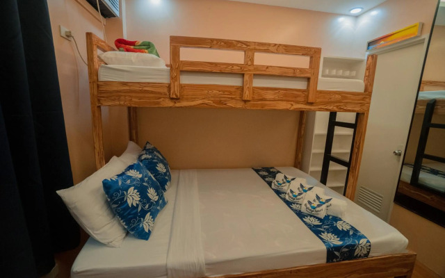 Skylodge Resort