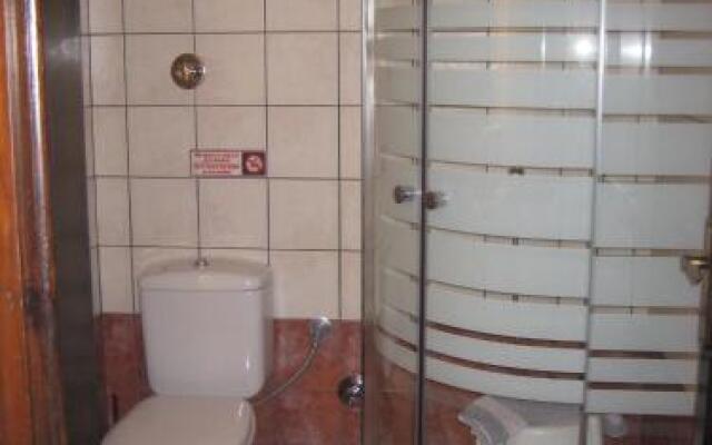 Agnanti Hotel & Apartments