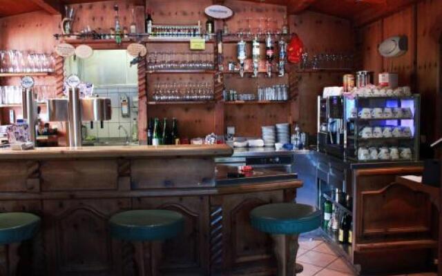 Cafe Pension Alpina