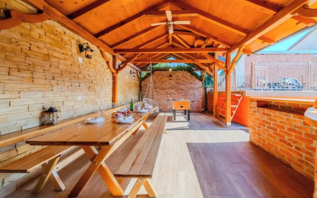 Countess House With Jacuzzi and Sauna