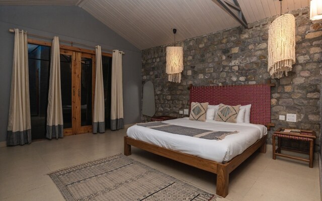 Seclude Pangot Perch