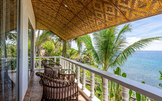 Blue Star Dive & Resort