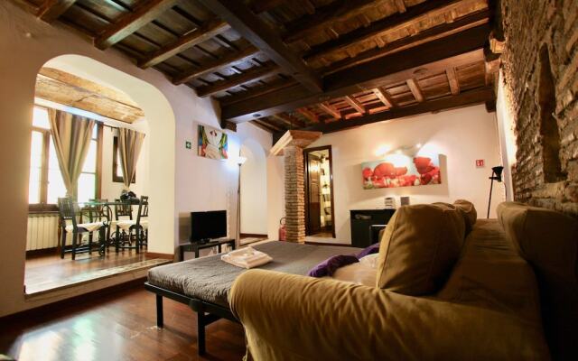 Travel & Stay - Luce